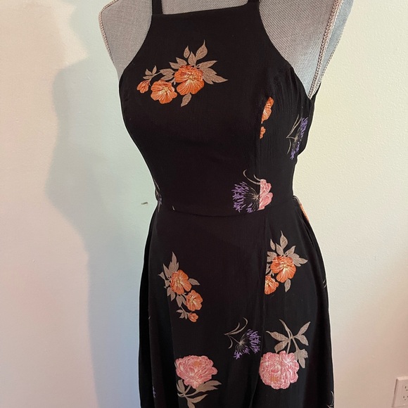 Windsor Black Orange and Purple Maxi Dress - Picture 10 of 16